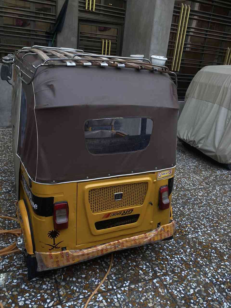 سلام عليكم تكتك ٢٢ مرقمه 
مكينه خير من الله لا تنقيص لا اكسن مفتوحه بوشه بستم فقط
سعر 7700 مكاني مدينة صدر الورفلي 
لا تخبرني تكلي شبيه شوف فيدو خبرني على سعر
تكتك احله من صوره رقم هاتف ***********
