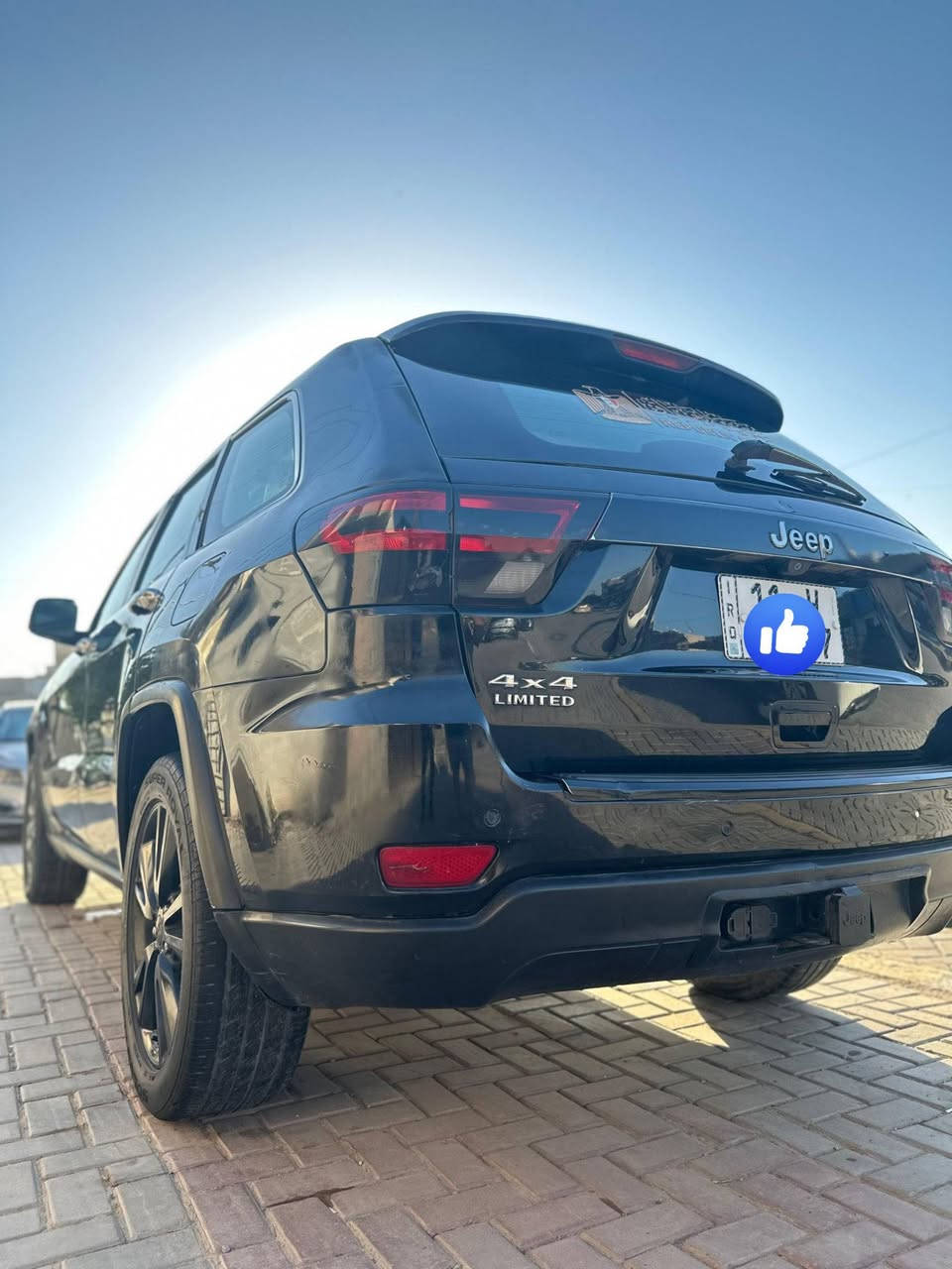 السلام وعليكم
للبيع2013 Jeep Grand Cherokee L Limited
جيب ليمتد  1/1
رقم بغداد الجديد 
بأسمي تحويل ثاني يوم

المواصفات:-
بصمة تشغيل 
بصمة ابواب وصندوق
تشغيل عن بعد 
بانوراما
كشنات جلد تدفئة تبريد 
شاشة  كامره
درايف مود
انظمة قيادة
وتحكم بالقيادة
كشنات كهرباء
كشن خزن ميموري
دمام خلفي
حساسات خلفي
تحكم استيرن
شفتات استيرن
 منافذ تايب سي
جام اوتو
ويل كب كروم 
مكينه 3600 سته سلندر 
السيارة بيها صبغ عام حادث امريكا جاملغ وبنيد 
رايدها ب117 وبيها مجال 
عنوان بغداد الكرخ
***********
