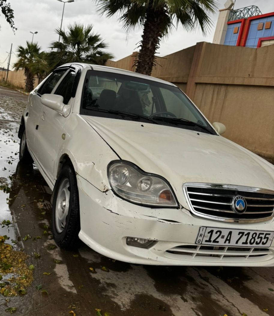 سيكي 2013 
كير محرك شرط
سياره جاهزا   
دوشمه كمله من ارضيه من كشنات  جاهزا 
كهرباءيات شغاله 
السعر 48
العنوان موصل
***********
