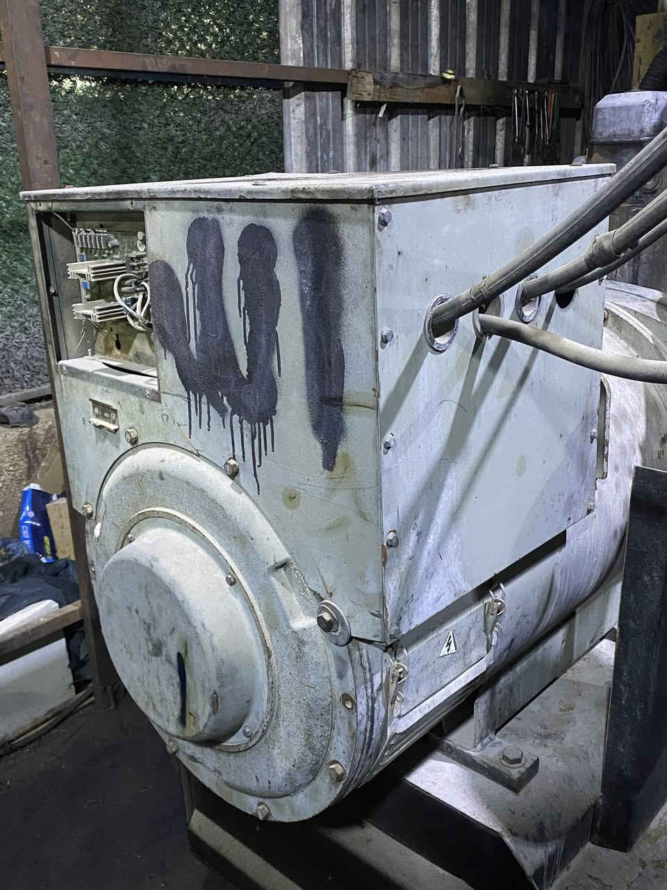 السلام عليكم مولد 113للبيع المكينه بيها تبخير مكان المكينه صلاح الدين تكريت رقمي ***********
