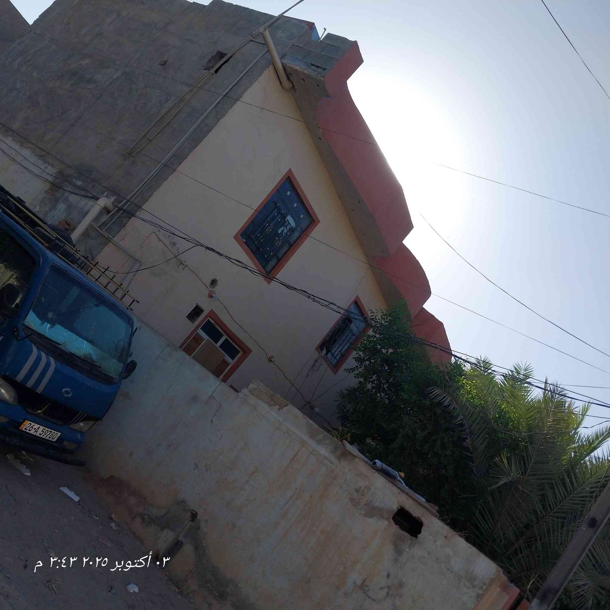 بيت البيع بحي صلاح الدين من جهت الفراز مساحة ٣١٠ متر بناء ٢٠٠٢الستفسار ***********
