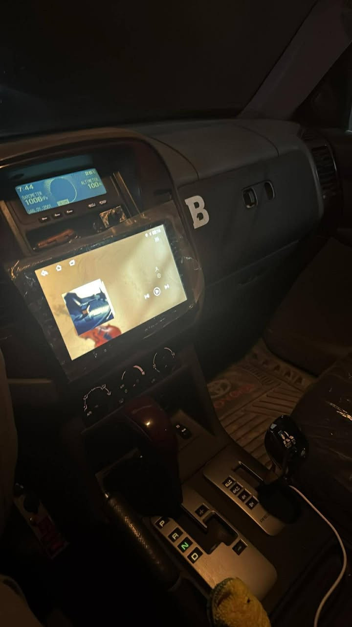 السلام عليكم من رخصت الدمن المحترم للبيع باجيرو موديل 2006 كصه قماره فول وضع الشركه جاهز الخير مابيه نقص برغي فور ويل فول مواصفات السعر 55المكان واسط متومه بغداد فول دك حاسبه بكل العراق اتصل وبلخدمه ***********
