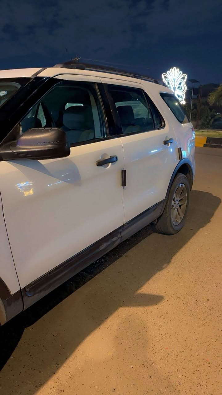 السلام عليكم
🔴فورد اكسبلور 2014  

🔴السياره بيهه صبغ نص باب السايق باقي السيارة مكفوله 

🔴هزه و فحص جديد لحد شهر 10 

🔴تخم تايرات جديد

🔴السياره 6 سلندر 

🔴السياره ماشيه 128mil

🔴لايت زنون 

🔴تاير سبير منازل 

🔴رقم أربيل

🔴مكان السياره بغداد جميله 

🔴السعر 160 قفل🔴

🔴للتواصل ***********
