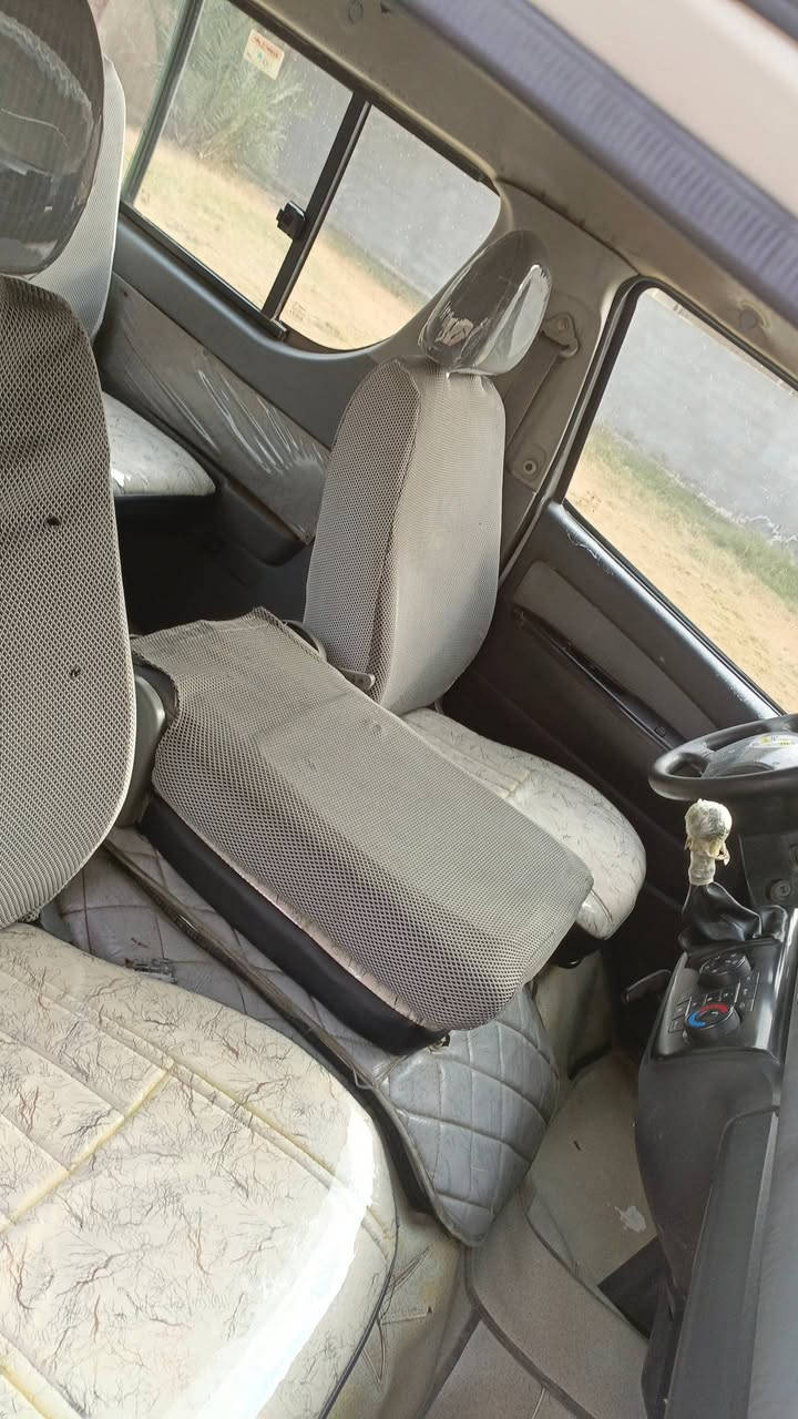 جنبي 17 مكفوله من صبغ فقط بارد شبر  بربع الاخير صفحه الطويله موجود بصوره تخم تاير صدر جديد دوشمه شاشه باب كهربائي محدث بچم هيئه غرامه عليه سنويه ل28 غاز بانزين
السعر 160
وبيها مجال 
العنوان بغداد
***********
