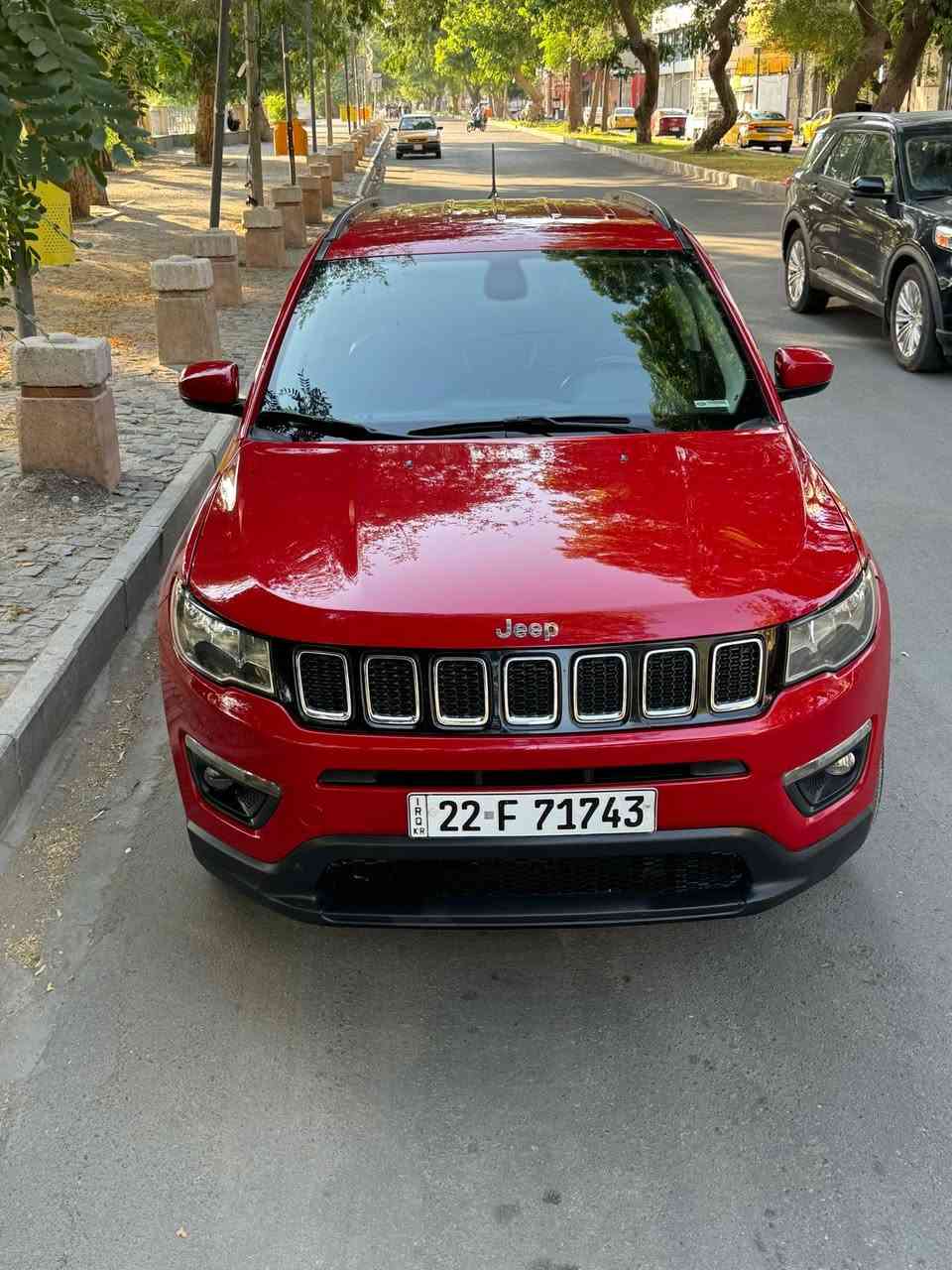 السلام عليكم ورحمة الله
للبيع سيارة: جيب كومباس  موديل 2021

•الضرر: جاملغ و باب السائق  ( البجم كبس ) 

•الرقم: اربيل الجديد 

•الايرباكات: دركة ودشبول

 

مكفولة من الشاصي و اللغد 

•المواصفات :

▪️المحرك: 2.4L (اربعة سلندر)

▪️ ماشيه 68 الف ميل 

▪️ويل كب  مع طقم تايرات جديد

▪️بصمه 

▪️تشغيل عن بعد

▪️كامرة خلفية

▪️كشنات السيارة جلد و مخمل 

▪️تدفئة لكشنات المقدمة ستيرن تدفئه 

▪️شاشة 

▪️تبريد قطعتين امامي وخلفي

▪️سايد بريك دكمة

▪️سستم صوت

▪️تحكم ستيرن جهتين بلوتوث وحاكية وكروس سرعة وتحكم صوت 

▪️نظام ABS مانع انزلاق

▪️ ، مرقمة أربيل وجاهزة.

السياره كامله وما ناقصها شي 

ملاحظة :  هنا بالعراق. صار بيها صبغ بالكرن مال الجاملغ امامي مكفول من الضربه والحادث 

السعر المطلوب: 135 💵💵 ورقة 

 

مكانها : بغداد - الدوره 

للاتصال : ***********
