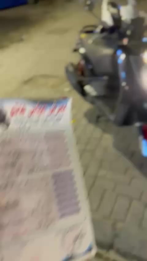 سلام عليكم دراجه للبيع سعره ١٤٠٠ وبيه مجال بيه تزود خارجي صارله سبوعين طالعه من وكيل عنوان البصره الزبير رقمي *********** فقط واتساب ورقمي ثاني فقط رصيد ***********
