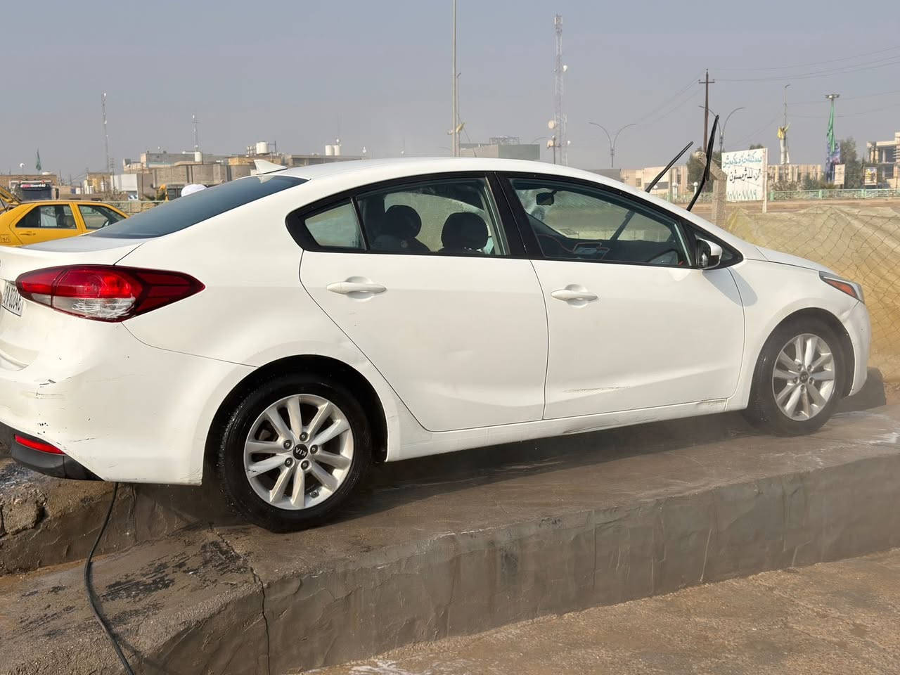 فورتي  2017بيها قطع صبغ  سونارها مرفق ب صور محرك2000 دوش جاهزه مابيهه نقص  خير من الله السعر 120
تحويل ثاني يوم رقم ذي قار
رقم ***********
***********
