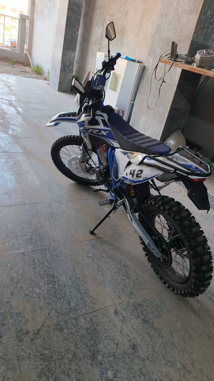 مكاني #بصره درجه قفاز محرك 350cc اربع ولفات بعدهي زيرو ماماشيه صالها يومين من كملت شدها بيها ورقه وحده فقط مال الوكيل 
اليصره5ميل سعرها 1900ولتساب واتصال ***********
