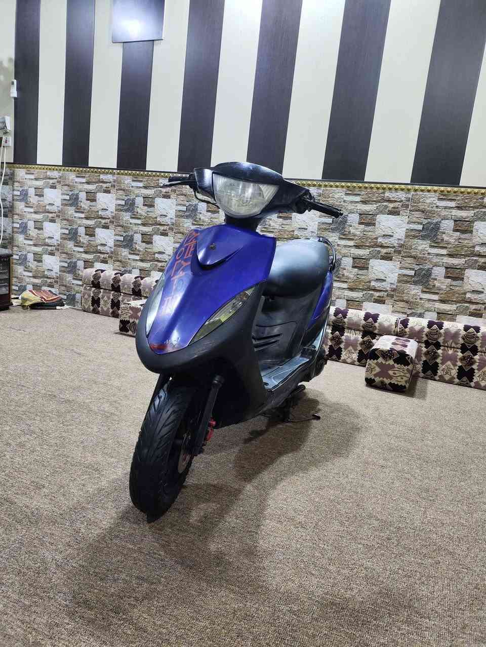 ماكس عدله ياباني جديده ما مفتوحه سلف هندر شاير لايت عالي ناصي سكنات كهربائيات كلها  شغاله اي نقص ماكو بوشه49بلاد مامفتوحه شلعه ومشي ونعومه كفراتها بلاد امختمات نفس الختم سعر 625 وبيها مجال الاستفسار *********** أو متواجد وتساب مكاني بصره حي شرطه قرب المعارض مال سيارات جديده مقابيل حيانيه
