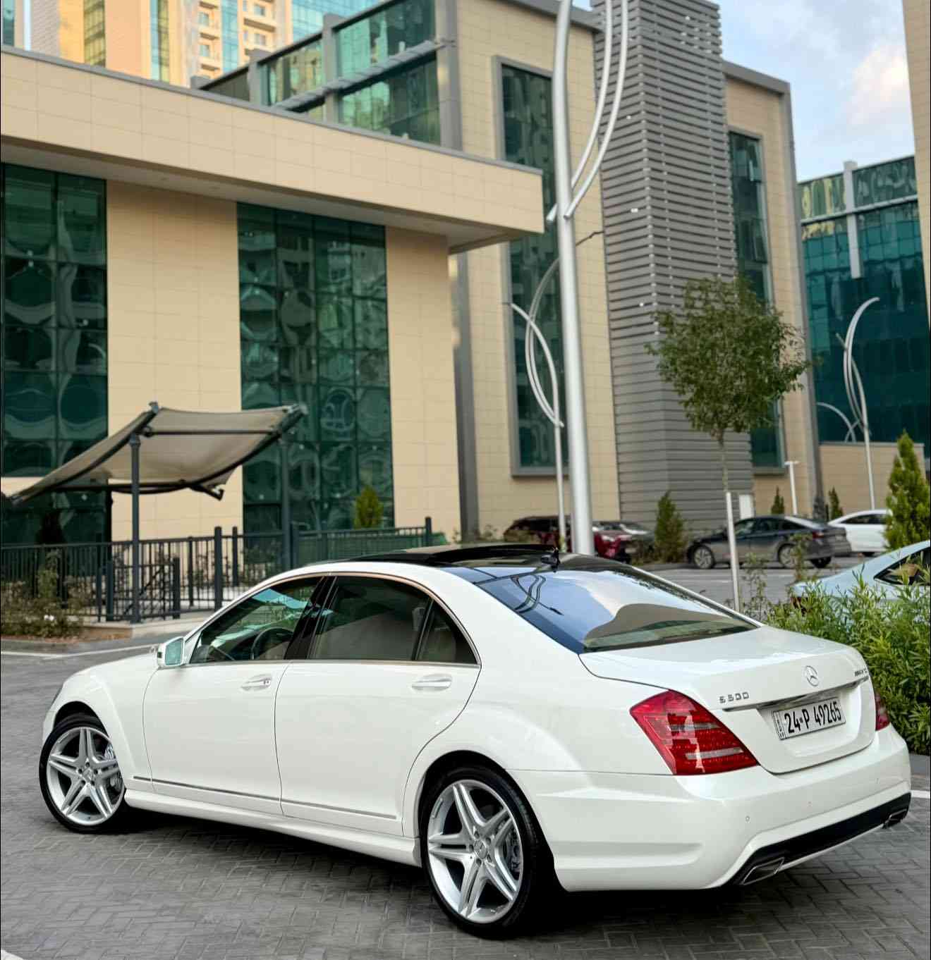 ‏‎السلام عليكم ... للبيع🖤سياره زيرووو📦
135كم الف ماشى حقيقى🧿 
‏‎‏ Mercedes Benz 2012 AMG VIP S500 
‏‎اخوان السيارة استلام شركة مارسيدس يعني و ✅كاله خليجي صفر ضمان دولي  سوجين 
‏‎مكفوله بي اي نقص كفالة عامه من دعاميه ✅لي دعاميه گير محرك كلش بشرت 
‏‎‏‎بدون صبغ بدون تعديل 
✅سيارة فول مواصفات -8سلندر
‏‎✅موديل: 2012
‏‎ماشيه : 135كم الف حقيقي بشرط كومبيوتر
داخل لون كريمى 
‏‎کشنات جلد
‏‎كشنات خلفي امامي كهرباء وتدفئه وتبريد
‏‎كشنات مساج - ثلاجه-ديفيدى-
كشنات ٤ ميموري-بانوراما-‎ناظور ليلى
‏‎٦ سيدي جنجر-‏‎ريموت كونترول داخلي
‏‎نظام اناره عالي ناصي ولاياتات تصعد وتنزل ويمين ويسار حسب اتجاه السياره وحركتها اوتوماتيك-‏‎حساس مطر اوتو-‏‎تحكم ستيرن
‏‎٥ بردات كهرباء-‏‎صندوق شفط
‏‎تبريد قطعتين ويه التكم-‏‎لايتات زينون اوتو
‏‎دبلات تصعد و تنزل
‏‎٣ انظمه سياقه سبورت وعادي وكستم
‏‎نظام دخول وخروج السايق من المقعد الامام
‏‎تجوات كهرباء-‏‎مري شفط
‏‎سماعات هارمان كاردون 
‏‎حساس اماي خلفي-‏‎كاميرا خلفي -‏‎١٤ ايرباك
‏‎باب شفت-‏‎٤ أبواب بصمه -‏‎تشغيل بصمه
‏‎تحكم بالبانوراما والأبواب والبردات من خارج السياره
‏‎اناره ٣ الوان
‏ رقم و سنويه جديد بي اسمي
‏‎‏‎شرت تحويل 
‏‎‏‎مكان السياره اربيل
السعر: 288 ورقه بيا مجال 
‏‎‏‎تلفون 📞 
‏‎‏‎ ***********
‏‎‏‎ ***********
