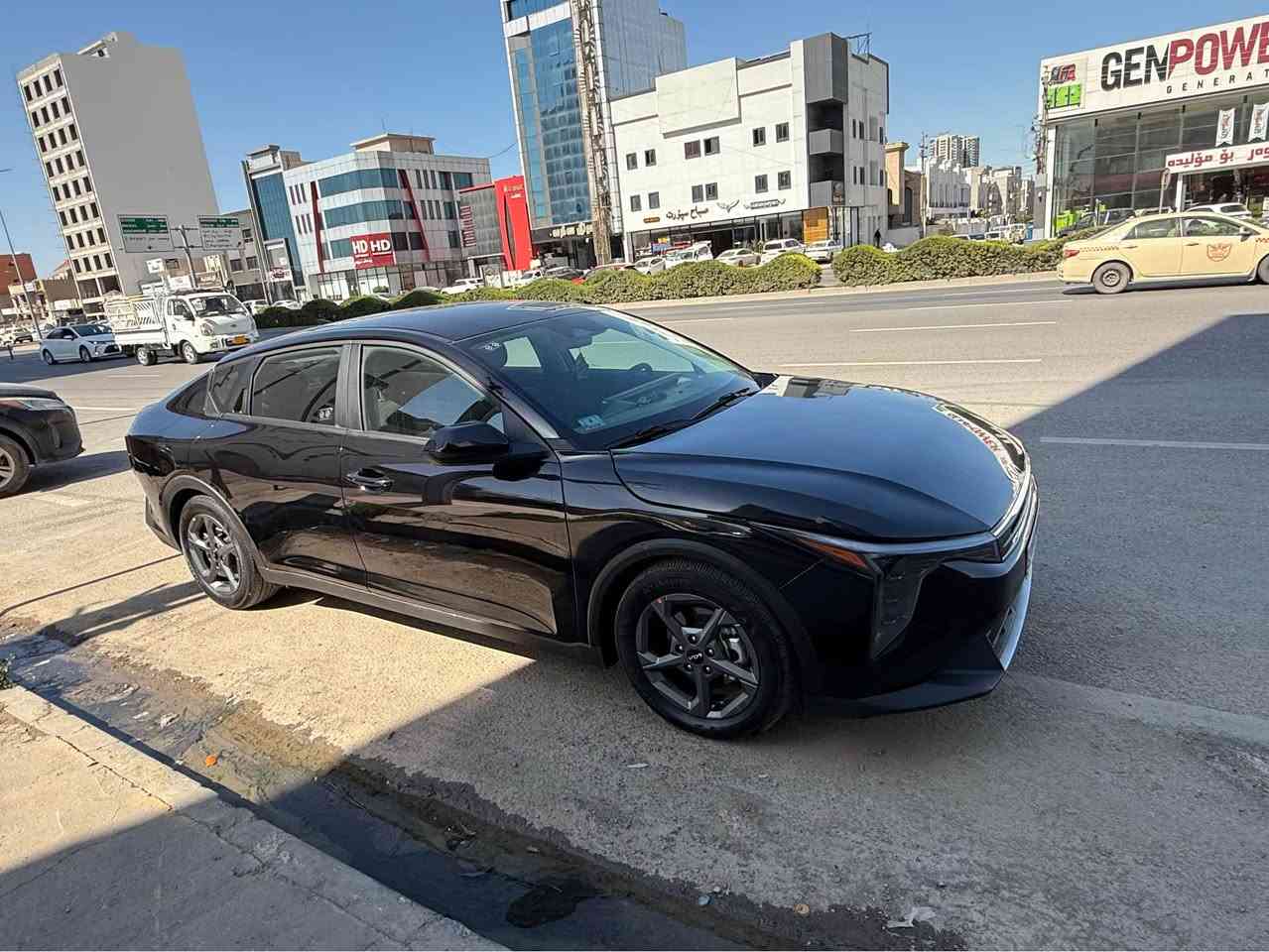 كيا K4 للبيع
موديل 2025
حادث بنيد وجاملغ صبغ بدون دواخل
ايرباك دركه وراجع سستم
رقم أربيل هزة و سنوية وفحص جديد بأسمي سنوية تحويل ثاني يوم
مواصفات 
بصمة
تشغيل عن بعد
ترحيب بالأبواب
شاشة متصلة
هاند بريك بصمة
اضوية داخليه لد لمس
لايت أربع عدسات
رادار جانبي وخلفي
نقطة عمياء
اوتو ستوب
جنطة ذكية
قيادة ذاتية
تحكمات ستيرن
شحن لاسلكي
محرك 2000 دوش
السعر 163 وبيها مجال بسيط
مكانها بغداد شارع حيفا 
للاستفسار *********** بغداد, العراق
