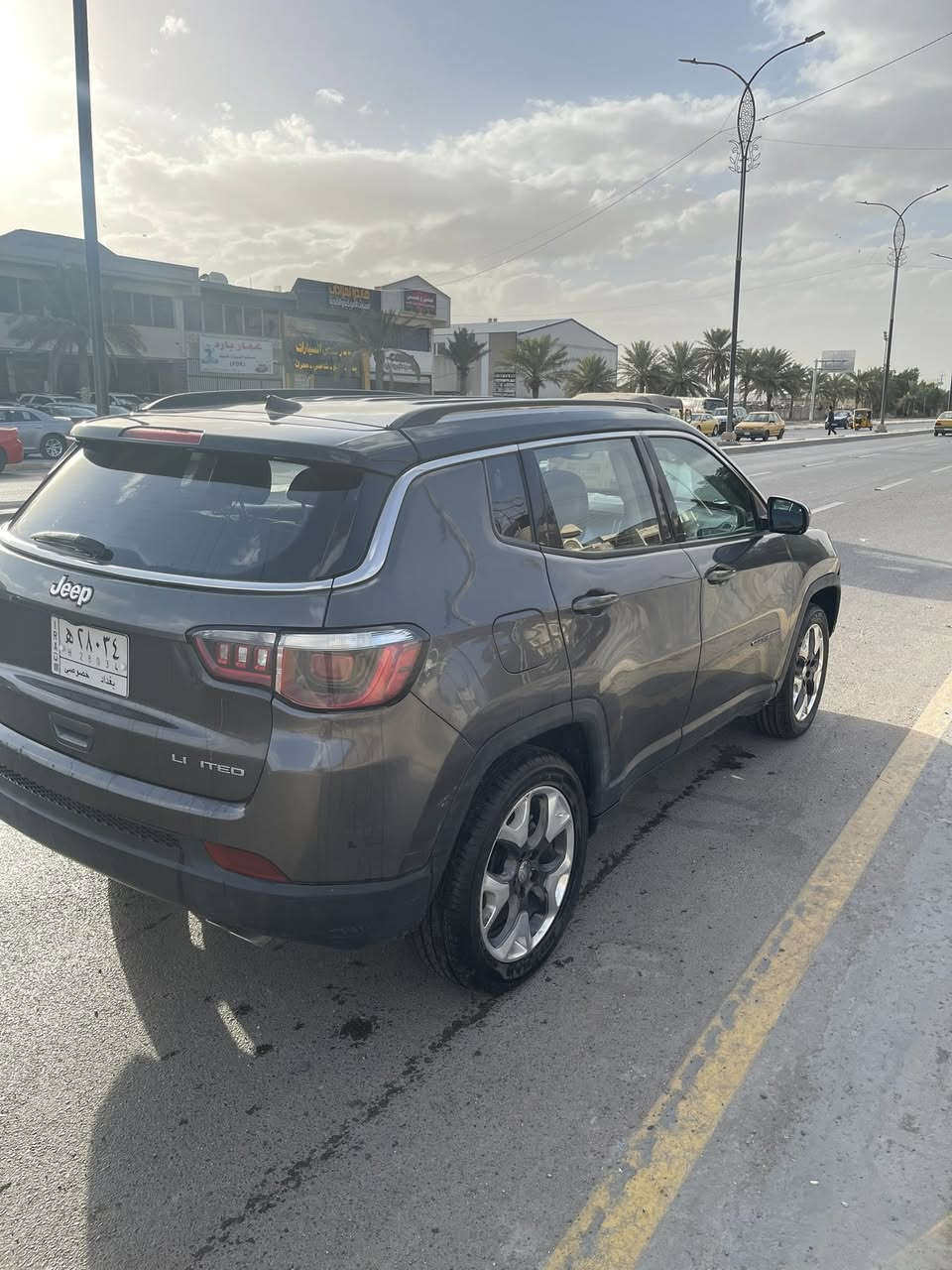 السلام عليكم جيب كوباس 2018 الون رصاصي ماواصفات شاشه لمس كبيره تحكمات ستيرن تشغيل بصمه وتشغيل عن بعد نضام 4 ويل السياره فول عده التنته ماشيه 100الف الحادث جاملغ وبنيد فقط لغود و شاصي مكفولات كير مكينه مكفول جديد بيهه صبغ 3 قطع بنيد + جاملغات اماميه فقط  السياره كامله نقص بيهه فقط تبريد واكف 
الموقع بغداد شارع فلسطين 
السعر 115 وبيهه مجال بسيط 
***********
