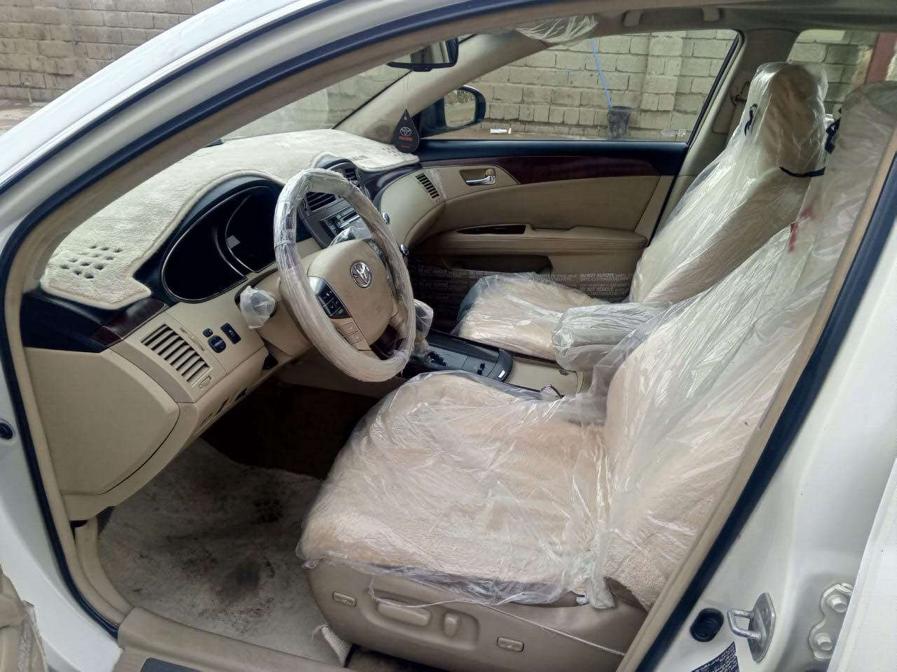 تويوتا أڤلون موديل ٢٠١١ فول مواصفات ماشية ٢٤٢ الف گيرمحرك كل شرط سيارة بدون مصرف دعامي صبخ و نص شبر تعديل بارد بدون حالوب بدون رصعة شرط تحويل غرامة سعر ١٨٠ و بية مجال مكان كركوك رقم صاحيب سيارة ( ***********) كركوك, العراق
