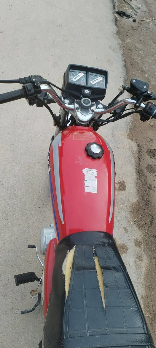 يا الله دراجه نامه موديل ٢٠٢٤ أوراق اصولي بوجهك لترقيم سعر ٧٥٠ قفل دراجه مابيهه نقص اي شي كهربائيات شغاله ام لبصمه ام لدسك مكان رفاعي خاص ماجاوب ***********
