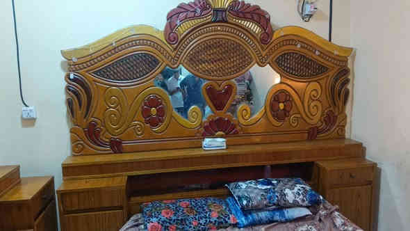 السلام عليكم ورحمه الله وبركاته
غرفه صاج عراقي نظافه فوللللل 💯..
5 ابواب .. نقص زاويه فقط ؟💯 
السعر 350 بلاش  بيه مجال للطيبين 🌷...  
للاستفسار *********** أو مرسله خاص 
العنوان بعقوبة كاطون رازي  
@إشارة
