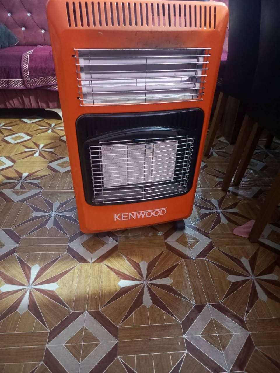 سلام وعليكم عندي اغراض للبيع جدد للاستفسار ***********
