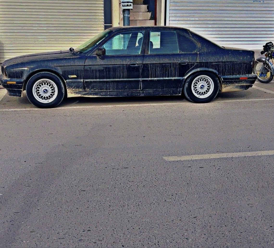 bmw 525
سەیارەکەیە ٥٢٥ بەس مەکینەی ٢٠ لەسەرە
مودێل ٩٠
سلایتە
گێڕ عادیە 
سەنەوی تا ٣٠ تازەیە بەشەتی تەحویل و غەرامە
سعر ٥٥


**إذا كنت صاحب هذا الإعلان وتريد حذفه لأي سبب، رجاءا أرسل رسالة إلى الدعم الفني**