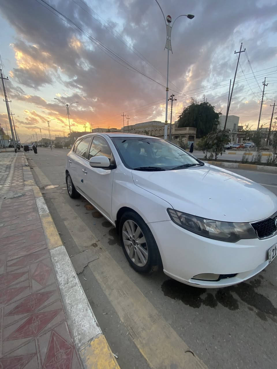 سيراتو هاج باك  2012
محرك دوش 2000 خليجي
فول مواصفات عدا البصمه
تبريد ثلج
حدادية جديدة
تخم تايرات جديد
كير ومحرك كفاله شرط الفحص

حادث/ بارد بسيط مقدمة البونيد + صبغ شبر بداية الجاملغ الايمن + صبغ الدوسات فقط

السياره بأسمي ، سنوية وهزه جديده لل2030
مكان / الناصريه
سعر 💵 :  87 وبيها مجال / للأستفسار اكثر ***********
