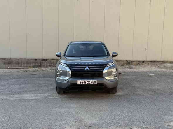 السلام عليكم ورحمة الله وبركاته 
للبيع اوتلاندر وارد كندي موديل 2023
بيهه جاملغ ربع بولند صبغ بدون دواخل 
ارباك ستيرن طاك و راجعين سستم شركة
موصفات ES
دبل اكسن 
بصمه
بريك بصمه
تشغيل عن بعد شغال
رادار امامي
مراية اشارة و رادار
رادار خلفي
كشن هيتر
سيارة ماشية 50الف كيلو متر 
سياره نظيفة 
سياره موجوده ب عقرة
سياره بسمي تريد وكالة تريد تحويل اني حاضر
رقم شانصي موجود بل منشور 
سعر سيارة 218ورقة
رقم موبايل 📱 
***********
***********
