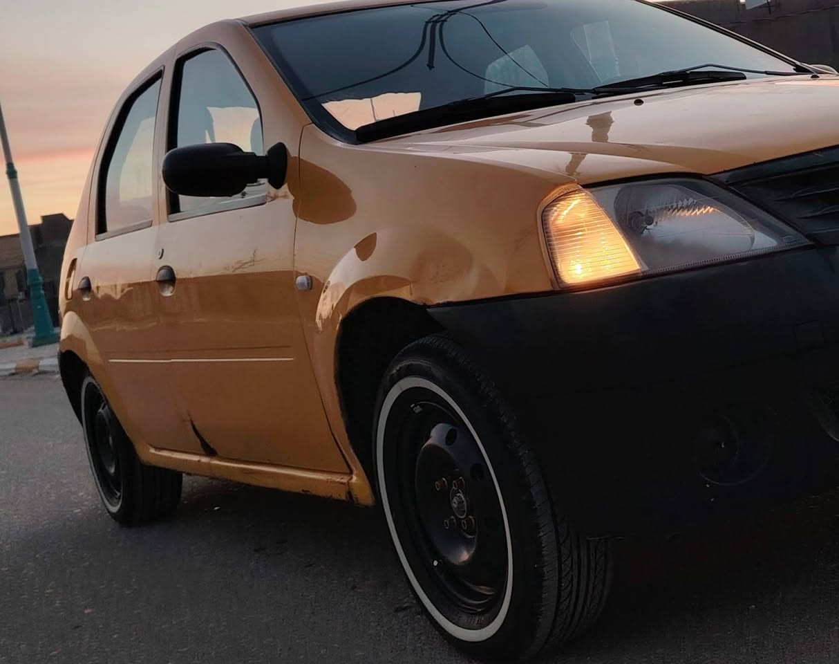 السلام عليكم رينو لوكان مديل 2009 رقم كربلاء  مكفوله من ضربه وصبغ بيه خياسات البلباب مبينات ولباقي كفاله مكينه كير جدد حداديه جديده تخم تاير اوياله جدد مكان السياره سماوه  ***********
