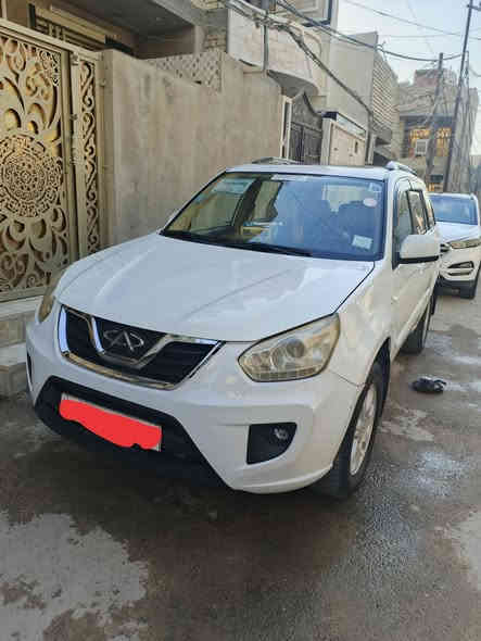 سلام عليكم سيارة تيكو 2013 محرك 1800 كير كهربائي تبريد ثلج بدون اي خياسات عدا صبغ شبر في الجاملغ الأيمن رقم انكليزي بغداد السنوية صالحة لمدة 2027 وماشية 85 والسعر 70 العنوان بغداد البلديات رقم الهاتف ***********
