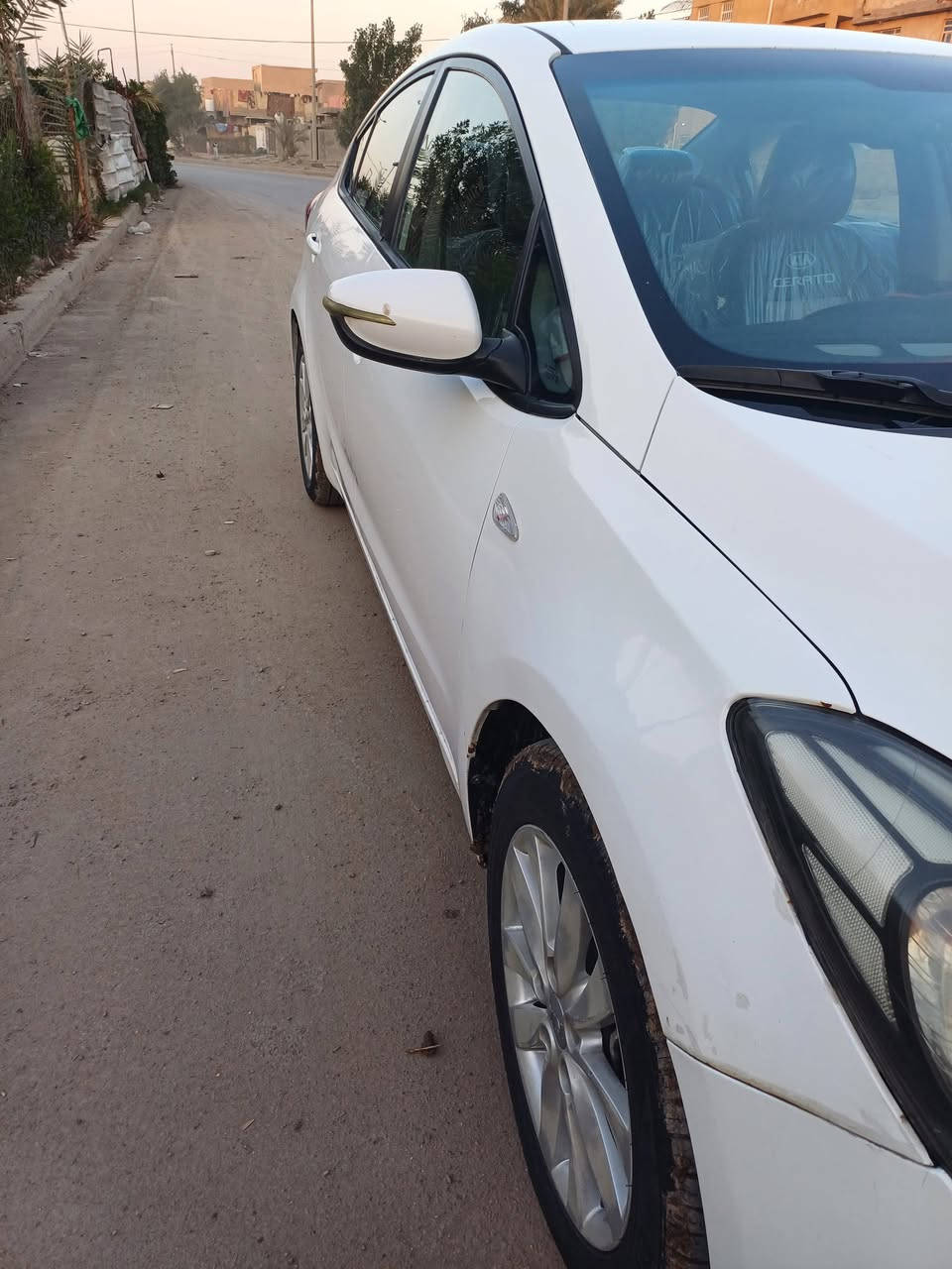 سيراتو ٢٠١٥ خليجي جاملغ خلفي أيسر  رش ماشيه ١٧٠ كيلو تحويل او كاله مكاني بغداد    ***********

