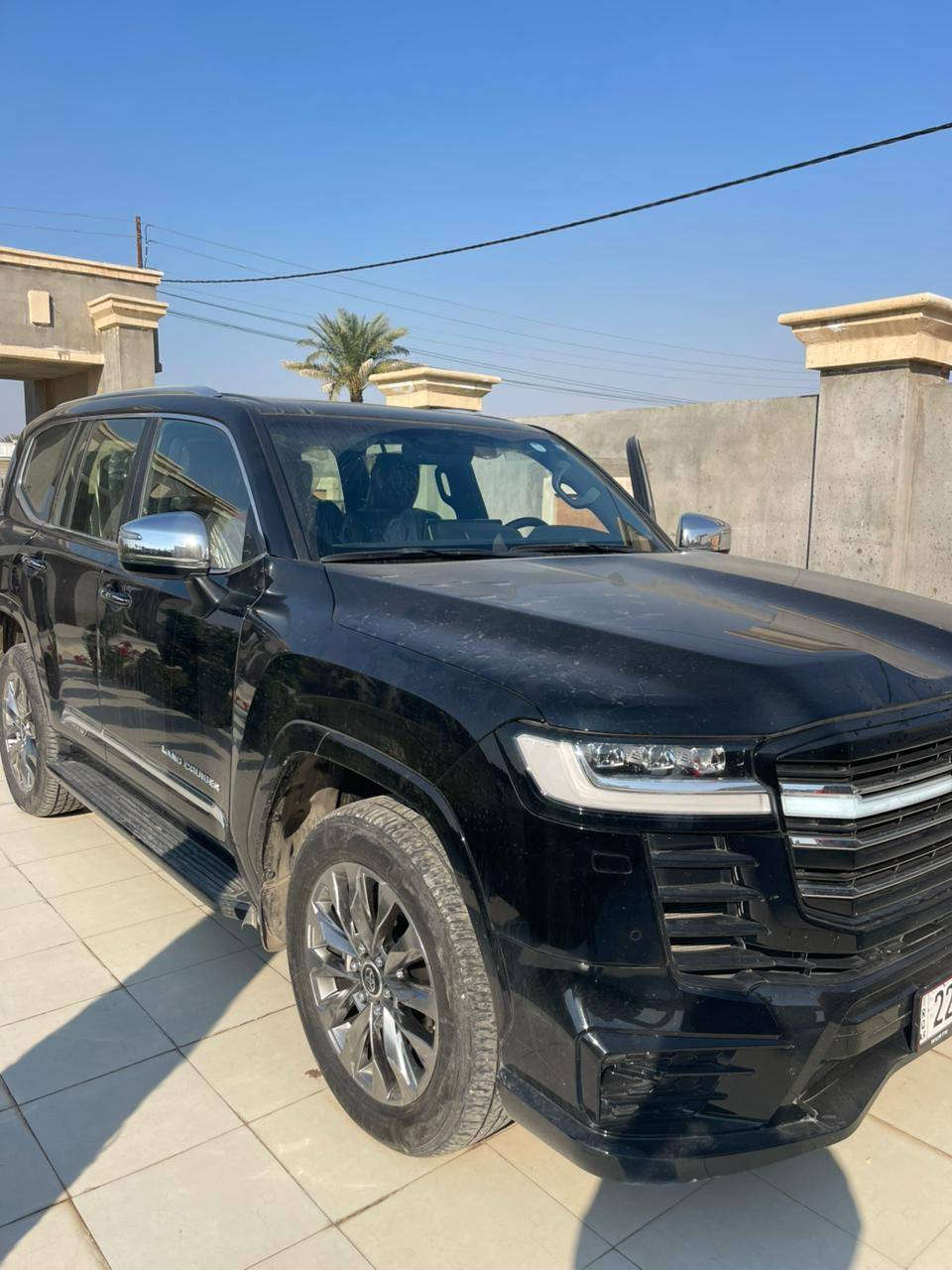 سلام عليكم 
لاندكروز موديل 2024 فول VX
مكفولة كفالة عامة من كلشي 
6 سلندر توين تيربو 
مواصفات السياره 
ماشيه 21 الف حقيقي 
فتحة سقف 
جنطة كهرباء 
كراسي جلد 
كراسي كهرباء 
شاشات تطبيق اصل 
3 شاشات 
كراسي تدفئة 
كراسي تبريد 
لايت زنون 3 عدسات 
كشاف لايت 
زراك لايت 
3 قطع تبريد 
جامات تصعد وتنزل كهرباء اوتو 
مري كهرباء وشفط 
نضام SPORT
نضام OTOhold
نضام صعود الجبال 
نضام المنحدرات 
داخل جلد بيجي 
بك لايت LED 
كامرات خلفية وامامية 
حساسات أمامية 
حساسات خلفيه 
سياره جديدة حيل سعرها معقول بلعافيه ع الياخذها 

مكان السيارة بغداد 
رقم صاحب السيارة 
***********

السعر :: اطلبه بالتعليقات يصلك خاص 📩

#ادارة_الصفحه ⚡

ملاحظه / 🔴
مدير الصفحه غير مسؤول عن بيع وشراء واصوليات السياره نحن صفحه لعرض السيارات فقط.
