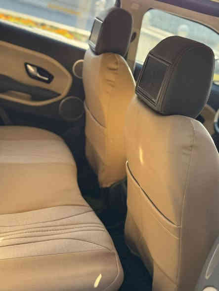 السلام عليكم رانج روفر ايفوك 2012 خليجية 
ماشية ١٠٠ الف كيلو  فول مواصفات عدا الفتحة 
صدر جديد محرك گير بشرط 
ادامة كاملة للسيارة مناقصها شي 
رصعة خفيفة قبغ صندوك فان التبريد عاطل السعر 140 وبيها مجال حگ الجية 
للاستفسار ***********
