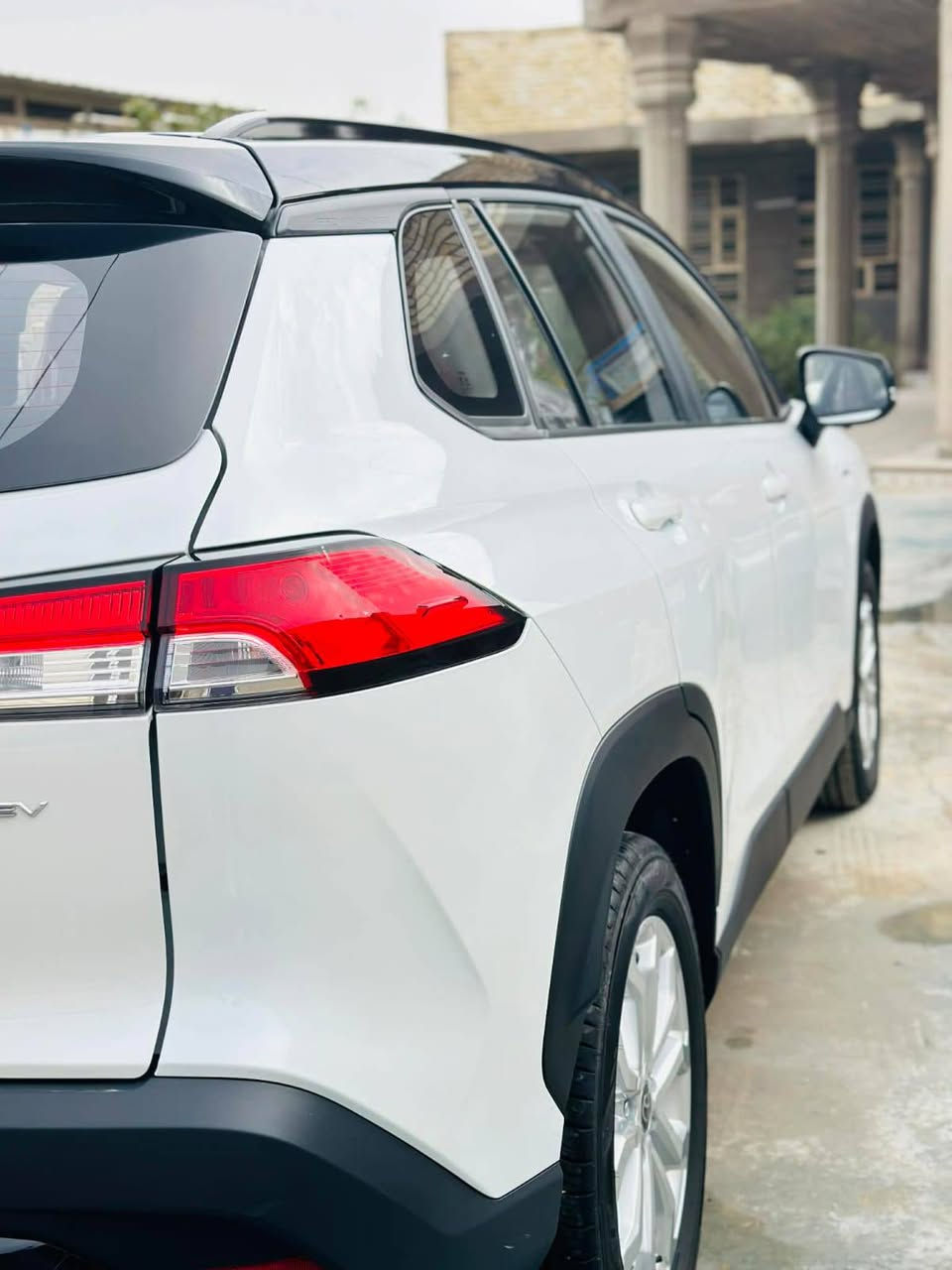 السلام عليكم فروت لاندر موديل 2025 سياره فول واحد على واحد السياره مواصفاته كشن كهربائيّ السايق كشنات جلد داخل احمر اربع كامرات ماشيه  3500مكينه 2000 توكلار سياره جديده مكفوله كفاله عامه قطعتين تبريد رادار امامي مثبت سرعه سياقة ذاتيه رقم الهاتف***********\مكلف بالنشر ما متواجد بالفيس
