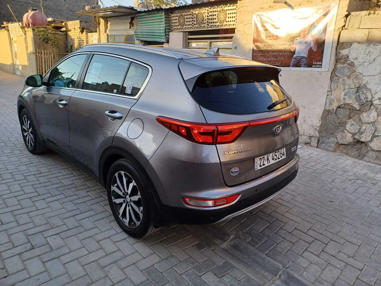 السلام عليكم كيه سبورتج واردامريكي ٢٠١٧ حادثه  باب اليمن المامي  فقط  بدون دواخل  وصور الحادث بل منشور   محرك  ٢٤٠٠ كير حداده صدر تخم تاير تبريد تتفه مكفول موصفات فول واحده على واحد  عد  الفتحه ماشي ٧٢ سياره جديده  عله  وضع الشركه سبير مانزل  رقم أربيل جديد سنويه جديده تحويل ثاني يوم المكان بغداد  سعر ١٣٥ وشراي ينتصل***********
