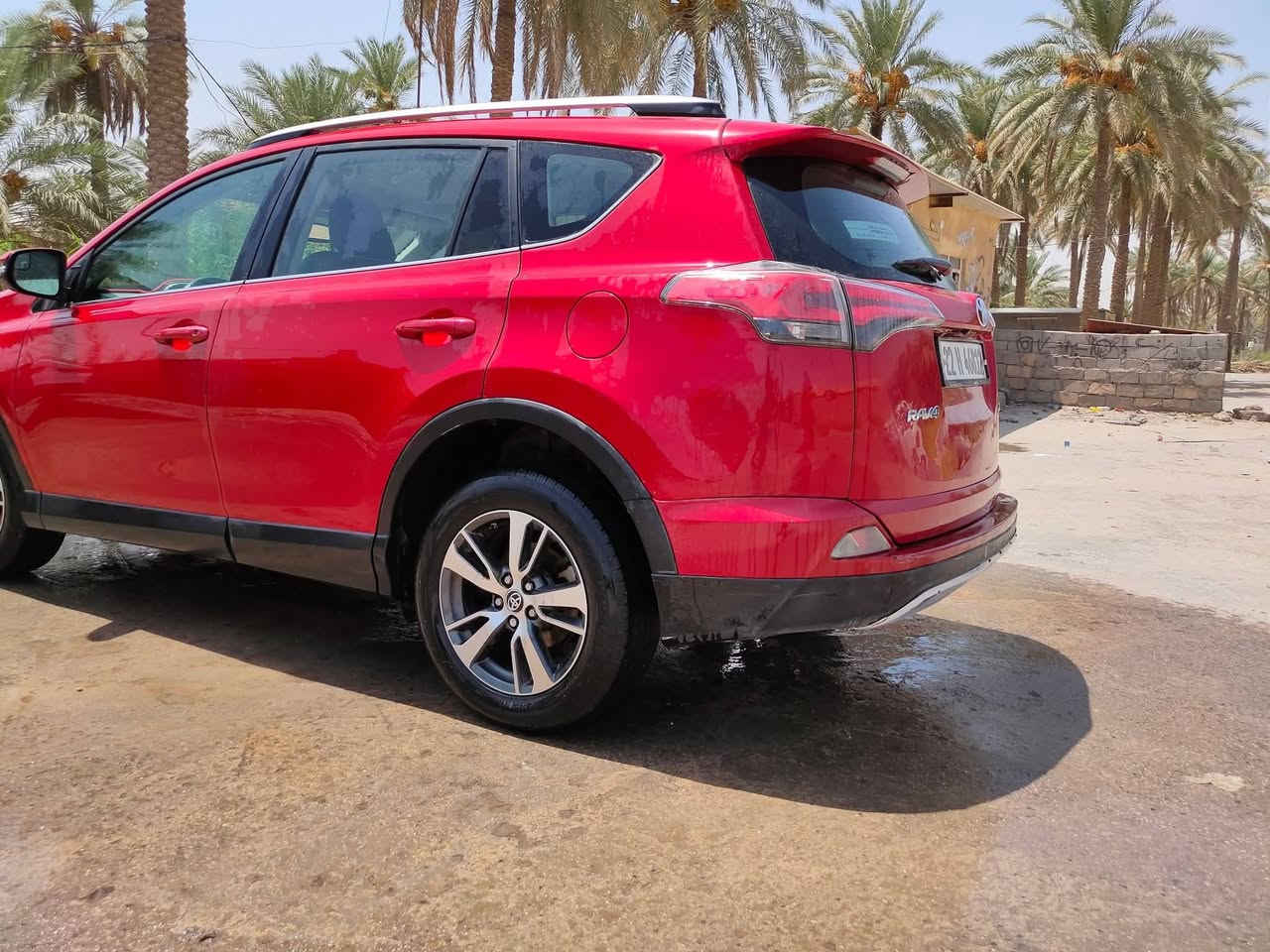 السلام عليكم للبيع راف فور وارد امريكي 2016 xLe ضررها جاملغ امامي الجهة اليمنة وجاملغ خلفي نفس الجهة نفسهن مصلحات وبيها صبغ باب الجنطة ماواصل للسبير السيارة بإسمي رقم اربيل سنوية 2028 السيارة مال جناي وكلش نظيفة وخير من الله السعر 150 للبيع او المراوس رقمي ***********
