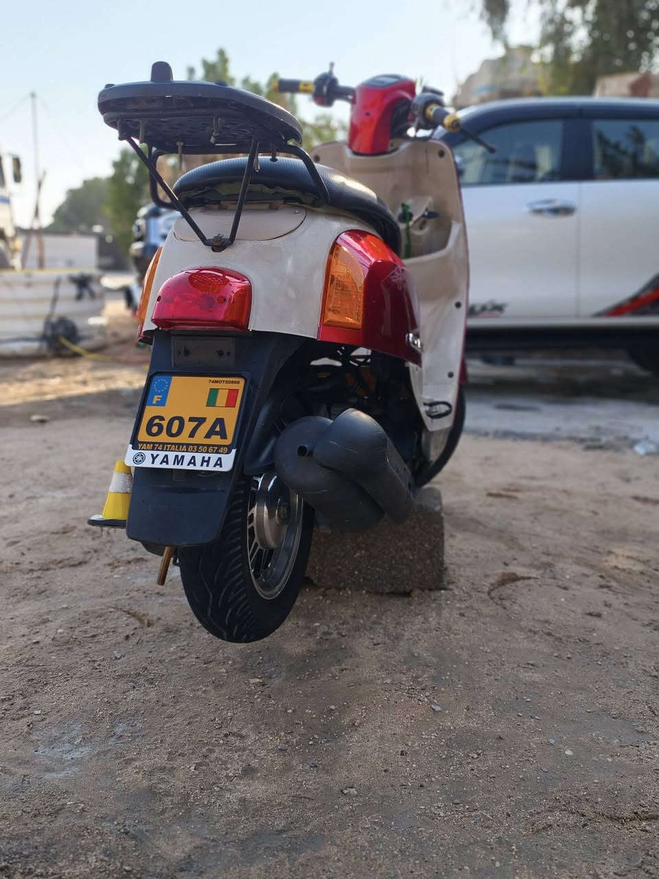 السلام عليكم دراجه ماكس بوليسي للبيع مبدل بس كاوربسبب ستدات الصالنصه السعر 700وبيه مجال رقم ***********
