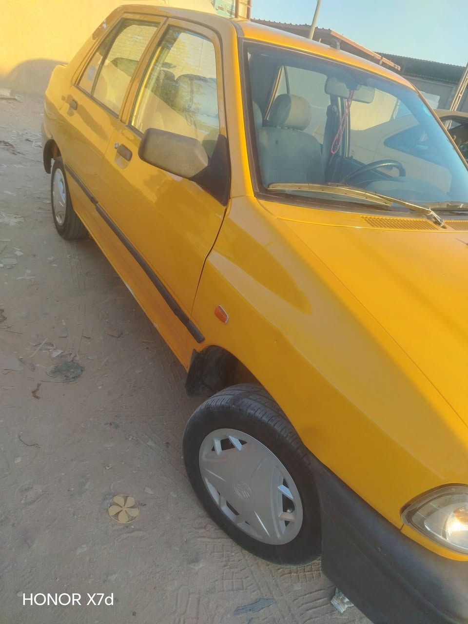 السلام عليكم سايبة موديل ١٨ بسمي لبيع السياره بها طخه بسيطه بصندوك السعر ٤٠ معا المجال العنوان كربلاء حي النضال ***********
