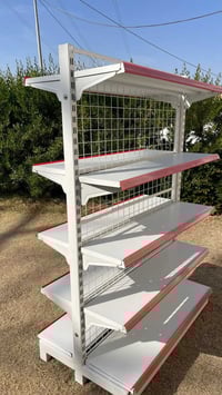 رف محل وسط مستخدم قليل   العرض 120و الارتفاع 180 السعر 200الف وبي مجال...