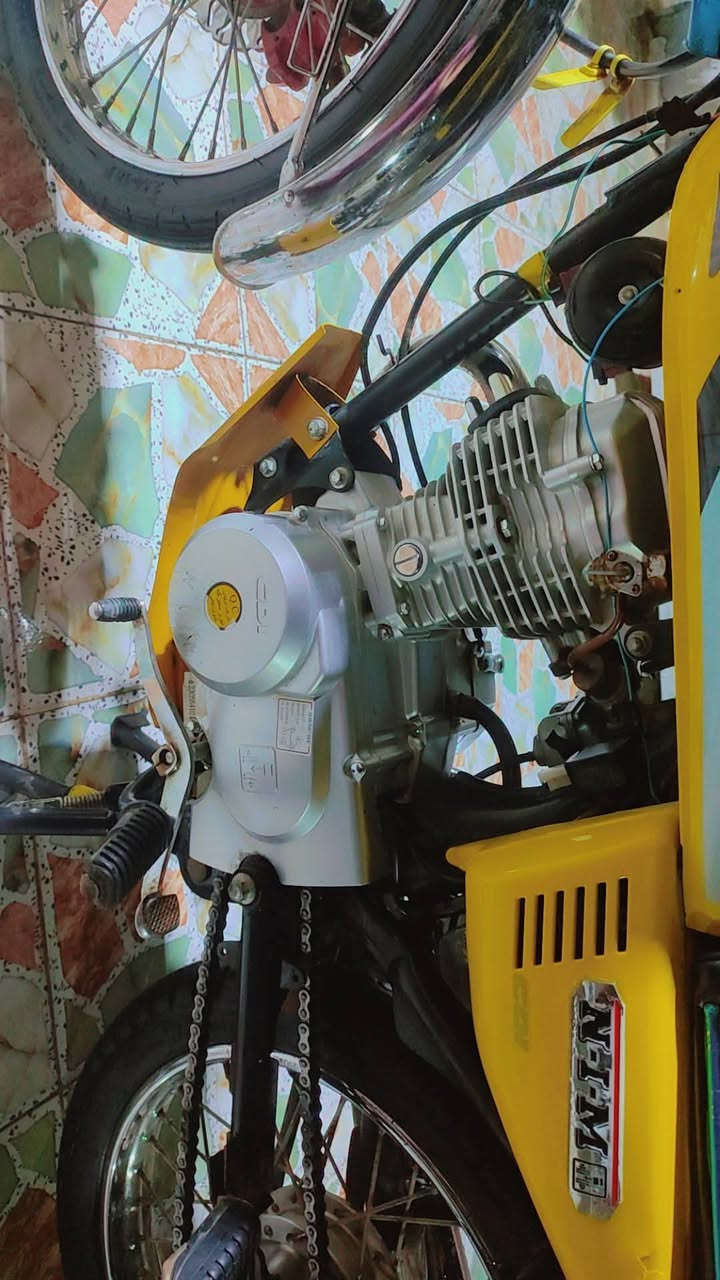 السلام عليكم مكلف بنشر
دراجه نامه موديل 23اوراق اصولي محرك خير من الله نهضه فولل كهربائيات شغاله واحد عل واحد ونضافتها بلحقيقه احسن بصوره


**إذا كنت صاحب هذا الإعلان وتريد حذفه لأي سبب، رجاءا أرسل رسالة إلى الدعم الفني**