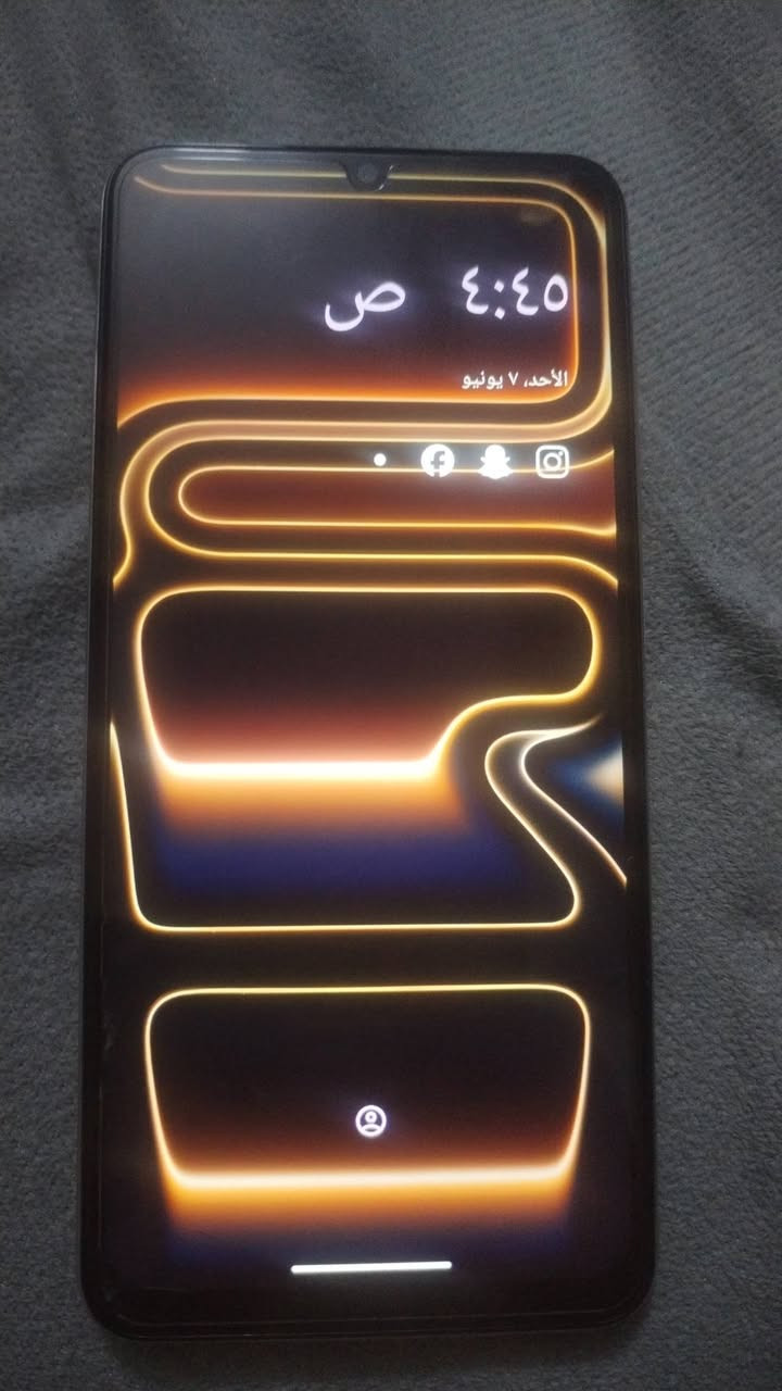 سلام عليكم تلفون A17 بر ماكس جهاز نضيف جدا ذاكره ١٢٨ بطاريه 90 كل غراضه كامله الباكيت والشاحنه الاستفسار ع واتس الرقم *********** السعر خاص
