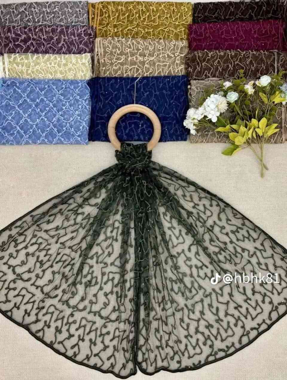 توفر شال الذكاء الاصطناعي 
متوفر 24لون
عرض خاص🔥🔥 فقط ب6.000دينار 
كميه محدوده 
للحجز ***********📞
متوفر توصيل لكافه محافظات العراق 🚛🚚
