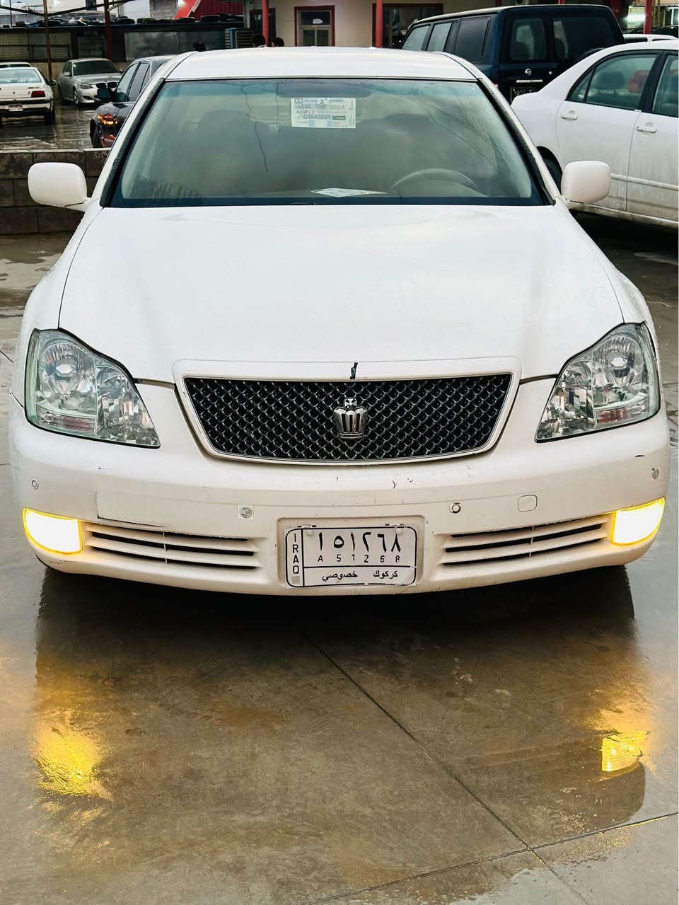 تویتا شاهانە موس موس ٢٠٠٥ 
١٨٢ ( ٣ ) دوگمە و پەردە گەورە بە گەورە 
١ پارچە بۆیاخی ئەوروپا بێ دەعم و لێدراوه
گێڕ و مەکینەو سارد و گەرم بە شەرت 
سەقفی شوشەیی ٤ تایەی تازە 
سۆنەرم داناوە
قفڵی ( ٥٣ ) گەڵا 
ژ.م *********** Singapore
