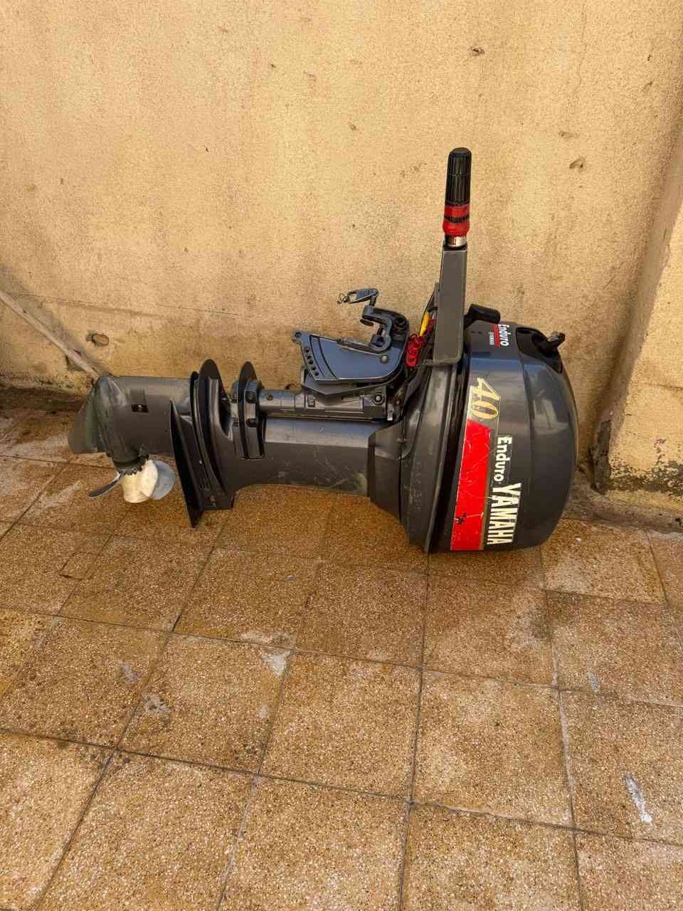 مكينه ياماها ماليزي الصلي مفتوحه للشوف شرط النضافه وصوت شرط الفحص مكينه ناعمه وحلوه مال جناي مكاني البصره كرمت علي السعر 1800 رقم ***********
