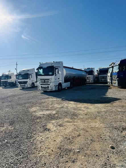 اكتروز دمعة

موديل 2008

حجم 1844

فول فول مواصفات توماتيك 12نمرة

تانكي دمعتين

سعر 380$ او بيها مجال

بس راس هم يرهم

للاستفسار 
***********
***********
