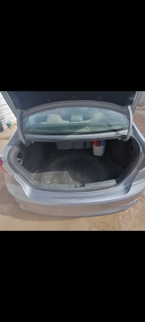 السلام عليكم النتره ١٧ وارد المريكي ليبل واحد بيها خمس قطع صبغ ابيع صبغ عام حته لا اتصير احراجات كفاله من تبديل وكص ودواخل رقمها اسليمانيه الجديد راعيها ولد يداوم وياي بيتهم بلكاضميه تريد وكاله تريد امداور السياره جاهزه مكينه وكير وتايراته باتري صار اسبوع شديته كلهن نضيفات تدفئه تبريد فول مستعجل عله بيعها السعر ٩٥$ وبيها وجال الشراي العنوان بغداد رقم تليفون *********** *********** بي واتساب
