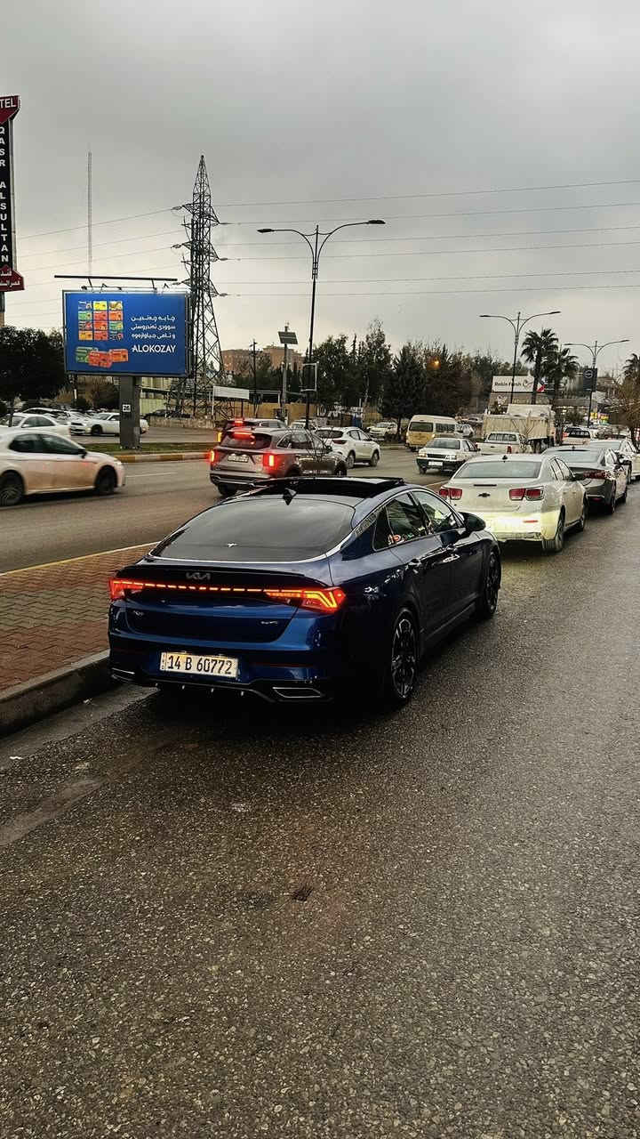 السلام عليكم 
للبيع K5 مديل 2022
فول  مواصفات جي تي لاين 
محاجة اذكر المواصفات معروفة
حادث السياره جاملغ وبنيد                               
ماشية 45 ميل  السياره رقم بصره بسمي 
السعر المطلوب 175  وبيها مجال
مكان السياره البصرة الزبير 
للاستفسار: ***********
