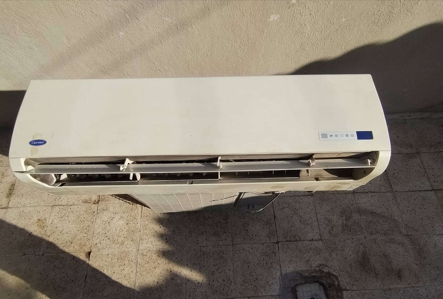 سبلت كارير طنين شغال بس منقص غاز ومابي بواري سعره 285 وبي مجال بسيط ***********
