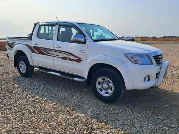 هايلوكس فور ويل موديل 2012 جديدة كير عادي رقم اسليمانية سنوية جديدة تحويل ثاني يوم مكان
***********
