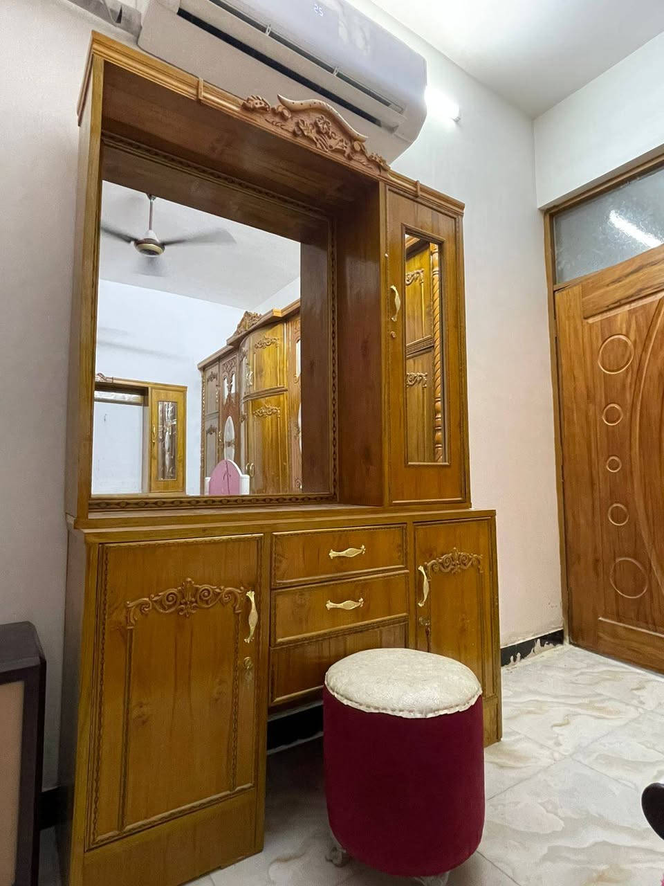 غرفه للبيع نضيفه  جدا. عنوان بغداد الشعب


**إذا كنت صاحب هذا الإعلان وتريد حذفه لأي سبب، رجاءا أرسل رسالة إلى الدعم الفني**