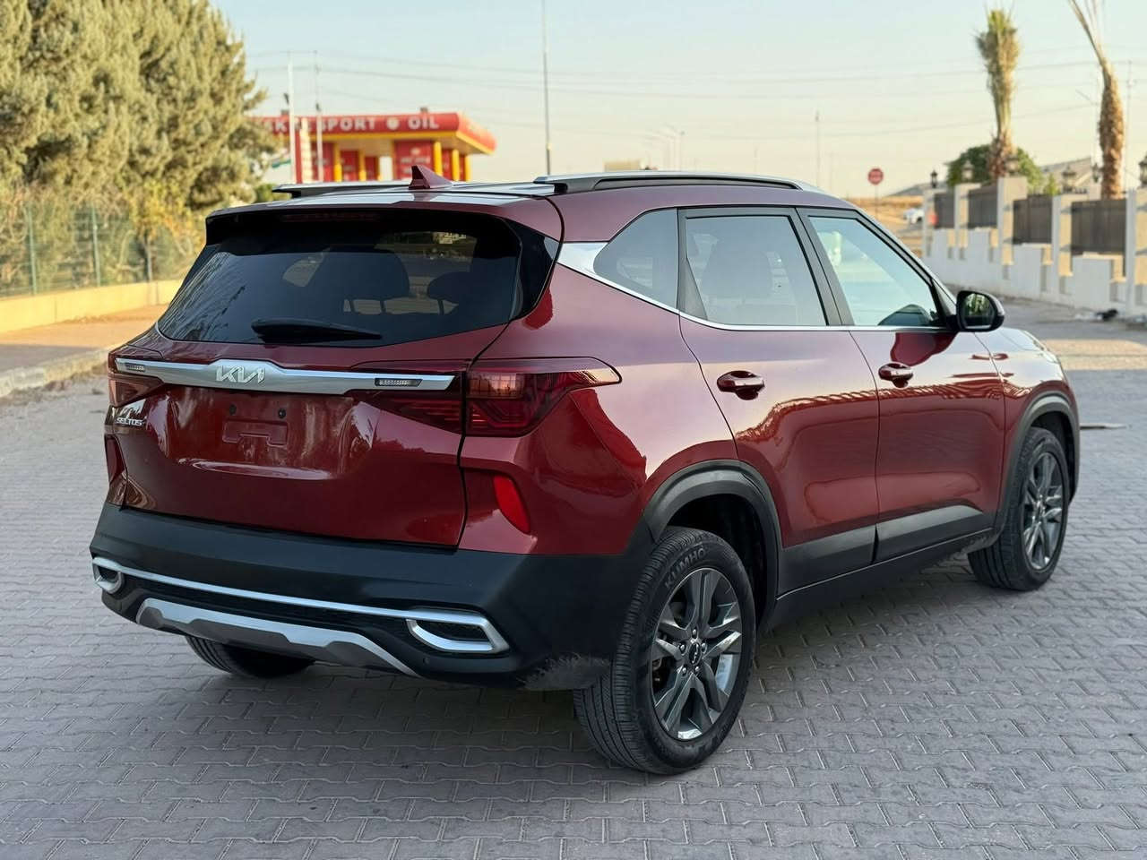 السلام عليكم  كيا سلتوس موديل : 2023 فول مواصفات سلايت روف فتحة سقف رقم فحص مؤقت تترقم جميع المحافضات 
عداد المسافة : 26 
حجم المحرك : 2000 ( 4,سلندر ) دوش 

ضرر السيارة :بنيد فقط وبارد بلجاملغ  

بدون دواخل

المواصفات : 
بصمة ابواب فتحة سقف سلايت 
‏‎بصمة تشغيل
‏‎شاشة دشبول ديجيتال
‏‎كاميرا
هاند بريك بصمة
اوتو هولد : 𝐀𝐔𝐓𝐎 𝐇𝐎𝐋𝐃
اوتو ستارات : 𝐀𝐔𝐓𝐎 𝐒𝐓𝐀𝐑𝐃
اوتو ستوب : 𝐀𝐔𝐓𝐎 𝐒𝐓𝐎𝐏 
رادار امامي (تحديد مسار)
‏‎رادار جانبي (نقاط عمياء)
‏‎رادار خلفي (التحذير من الاصطدام)
‏‎حساسات امامي
‏‎حساسات جانبي 
‏‎حساسات خلفي 
نظام :  𝐄𝐂𝐎
نظام : 𝐒𝐏𝐎𝐑𝐓
تحكيمات استيرن
كشنات كهربائي
تبريد لمس
تبريد مركزي
لايتات 𝐋𝐄𝐃 لید زينون بيلادي
بكلايتات 𝐋𝐄𝐃 لید بيلادى 
ويل كروم
السعر 162 للاستفسار ***********
