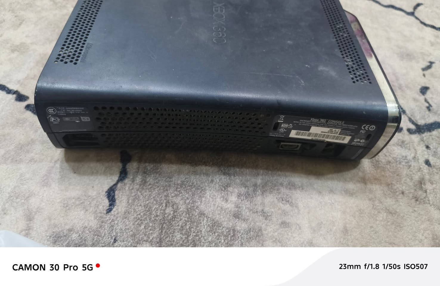 اكس بوكس إصدار قديم
ابيع فحم لان متروك بدون ملحقات 
وسعره فقط 40 شامل التوصيل


**إذا كنت صاحب هذا الإعلان وتريد حذفه لأي سبب، رجاءا أرسل رسالة إلى الدعم الفني**