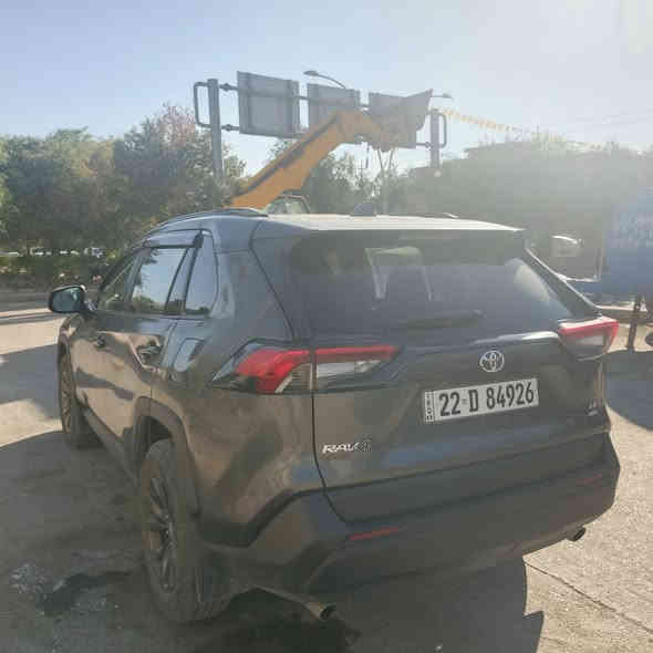 راف فور 2021 ماشیە 83الف کیلومتر و مواصفات Le ست وضعیات قیادە و الضرر ربع سقف و ،2 ابواب رقم الشاصی موجود ، رقم اربیل شرط التحویل ، السعر 163 و بیە مجال بسیط ، الرقم : *********** للتواصل
