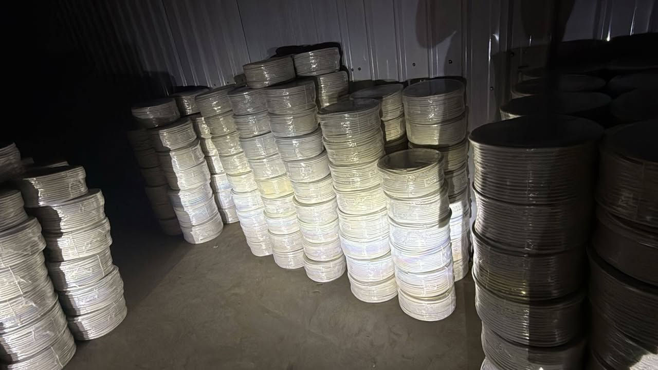 يتوفر لدينا كابلات فليكس
جميع القياسات 

والأحجام

صناعة نحاس /%%%نحاس


**إذا كنت صاحب هذا الإعلان وتريد حذفه لأي سبب، رجاءا أرسل رسالة إلى الدعم الفني**