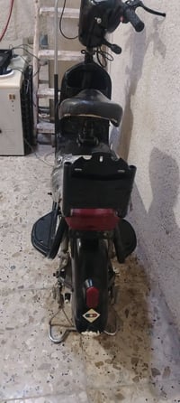 دراجة كهربائية • عاطلة • للبيع